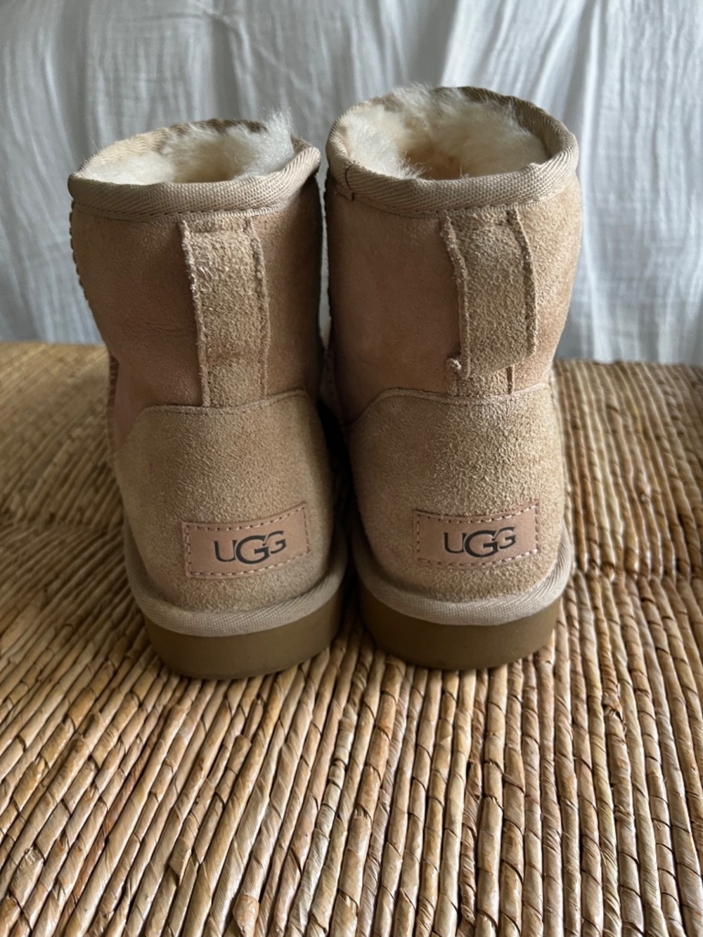 Ugg boots - Picture 2 of 6